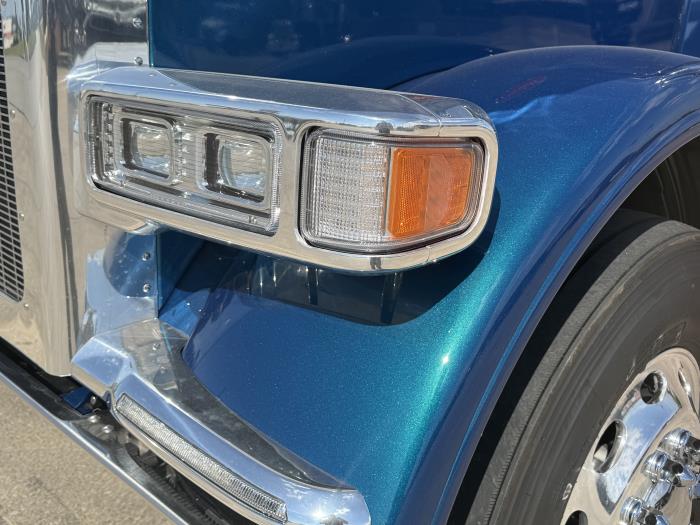 2026 Peterbilt 589-7