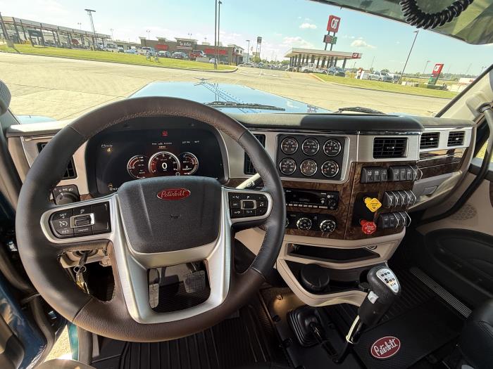 2026 Peterbilt 589-19