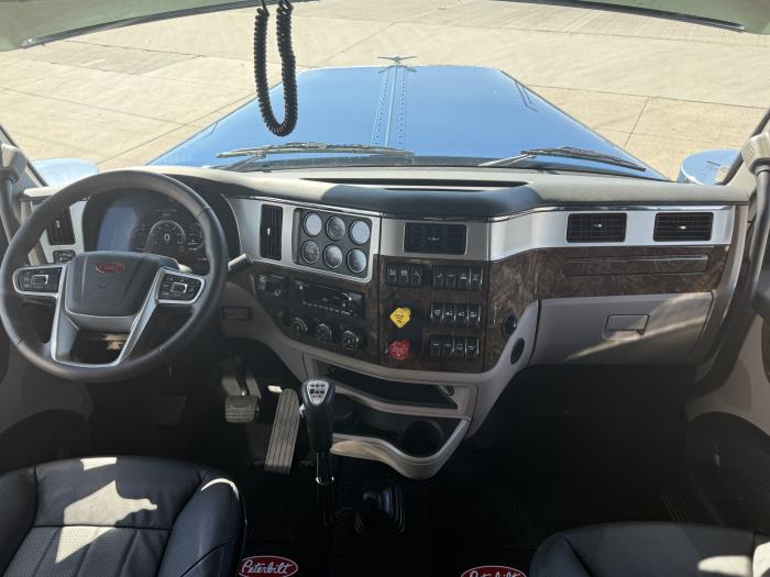2026 Peterbilt 589-37