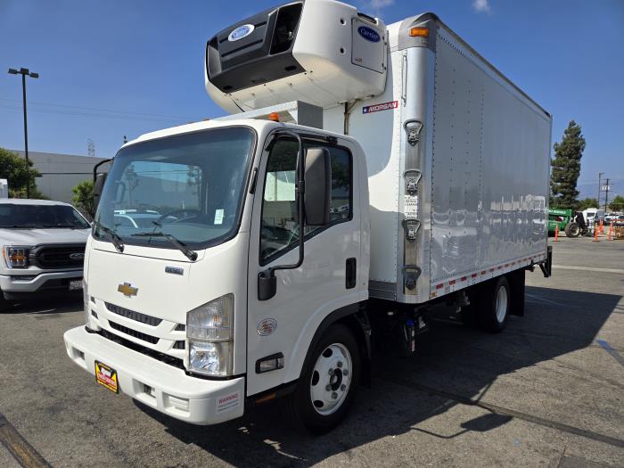 2020 Chevrolet Silverado photo 2