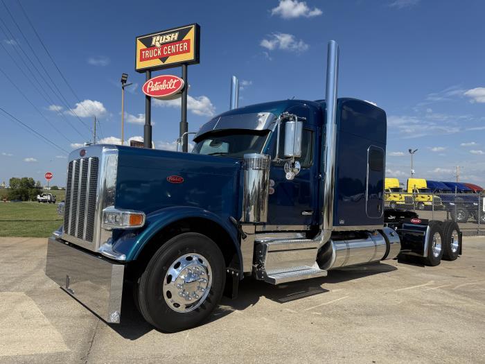 2026 Peterbilt 589-44