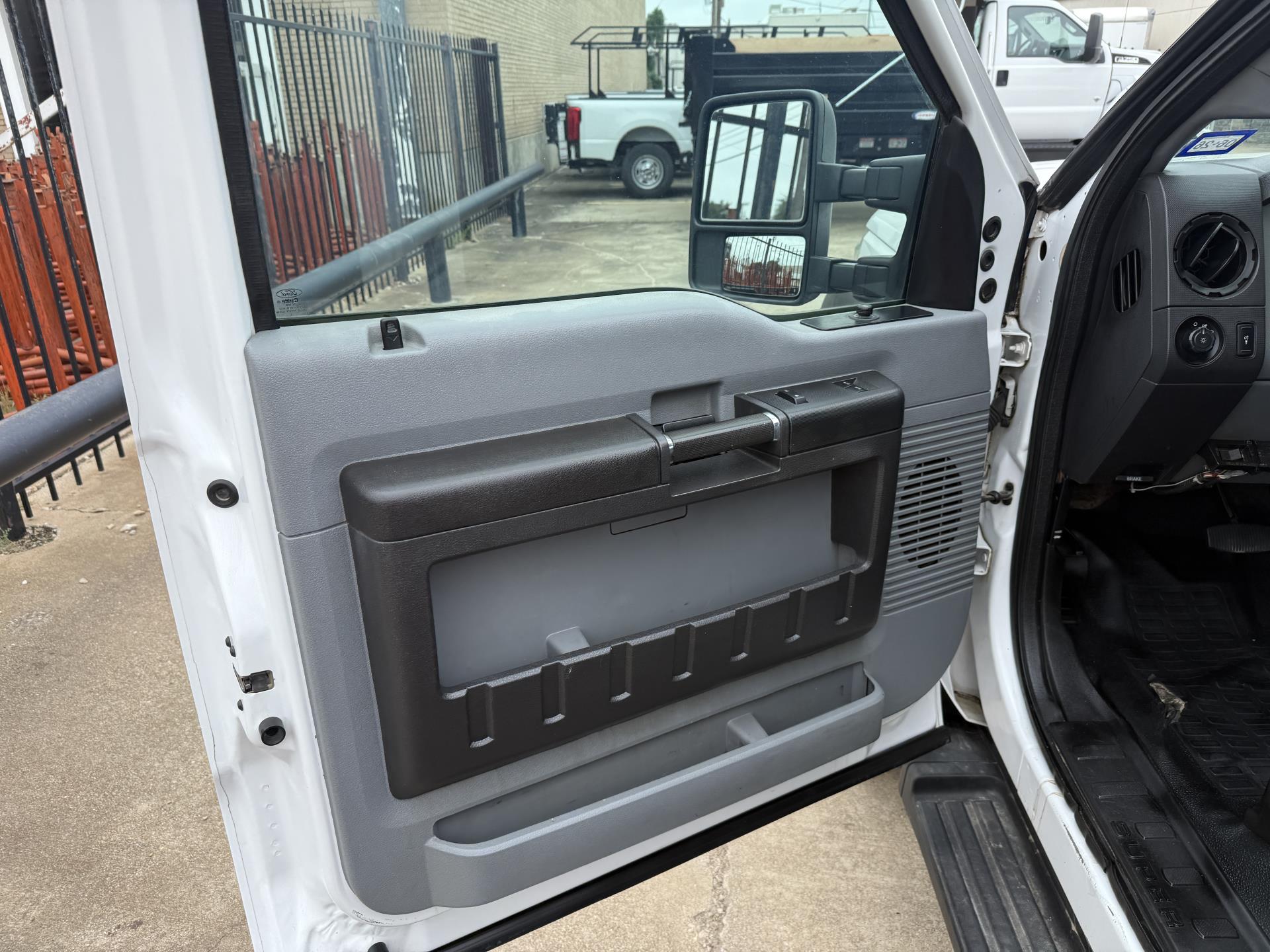 2015 Ford F-550 Regular Cab DRW 4x2 Rollback Body for sale #440437 - photo 13