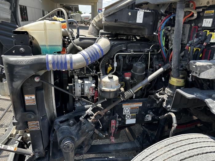 2021 Peterbilt 579-8