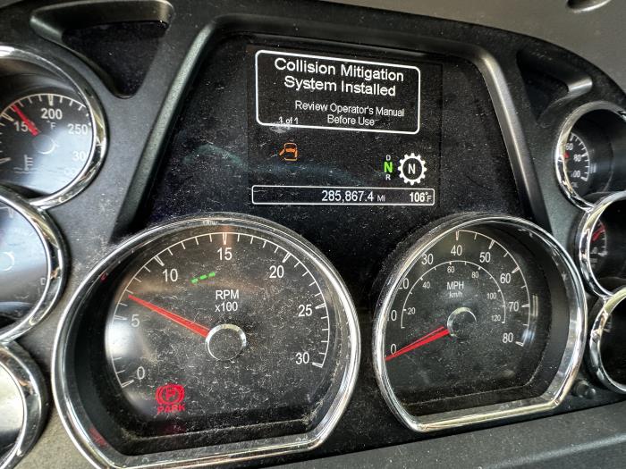 2021 Peterbilt 579-11