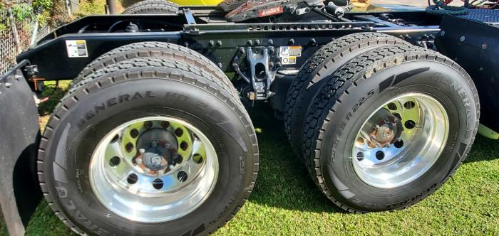 2021 Peterbilt 579-12