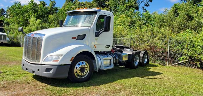2021 Peterbilt 579-1