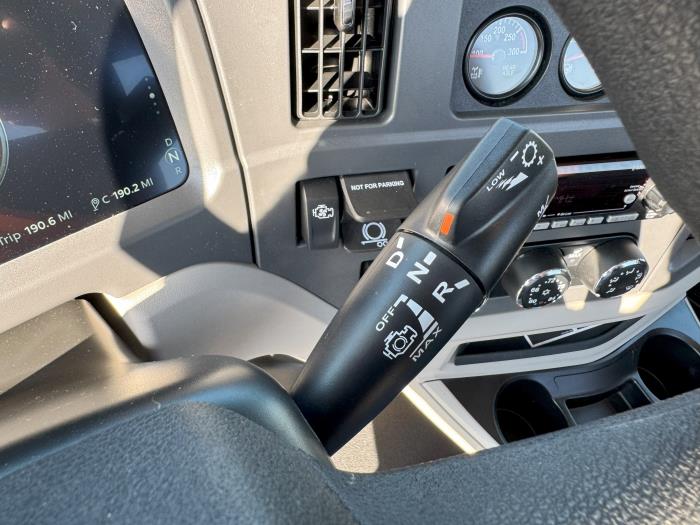 2026 Peterbilt 567-18