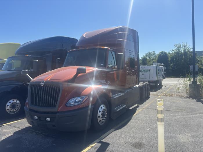 2022 International LT625-1