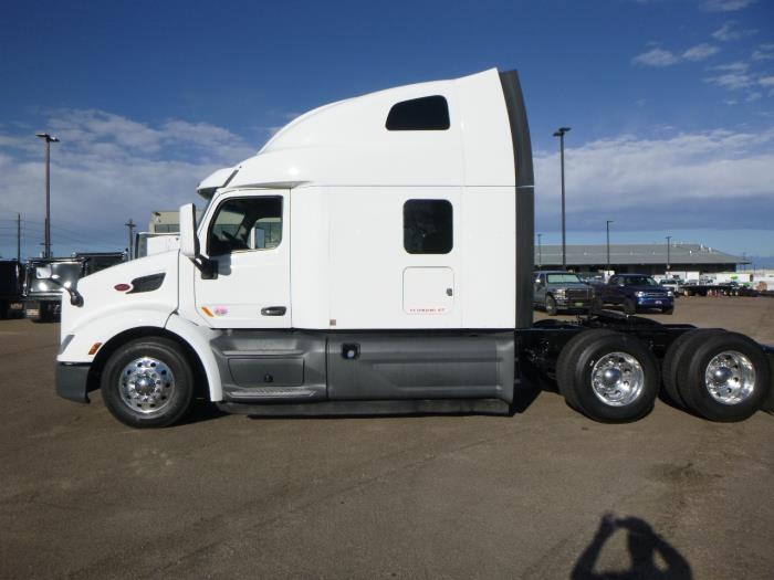 2021 Peterbilt 579-3