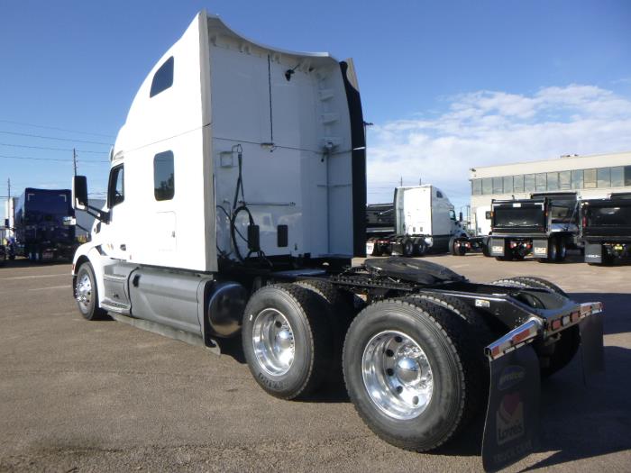 2021 Peterbilt 579-4