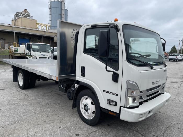 2025 Isuzu NRR-5