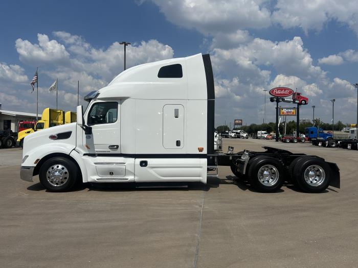 2020 Peterbilt 579-2