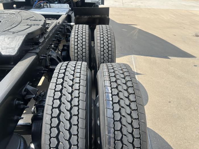 2020 Peterbilt 579-11