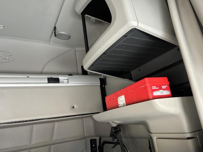 2020 Peterbilt 579-30