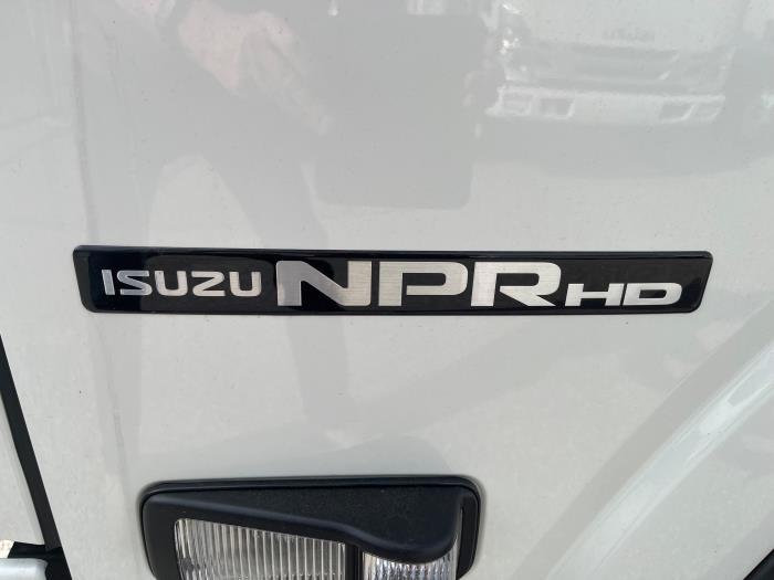 2025 Isuzu NPR-HD-7