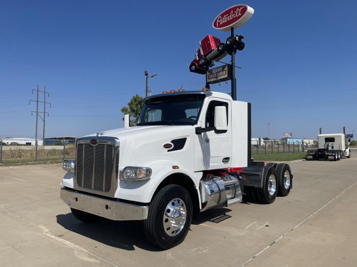 2022 Peterbilt 567-1