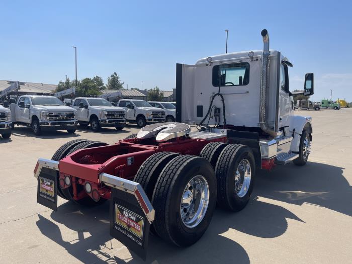 2022 Peterbilt 567-7