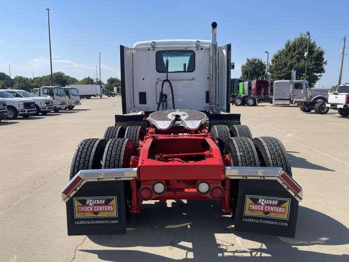 2022 Peterbilt 567-8