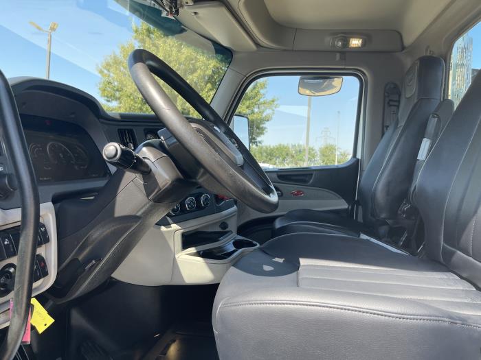 2022 Peterbilt 567-14