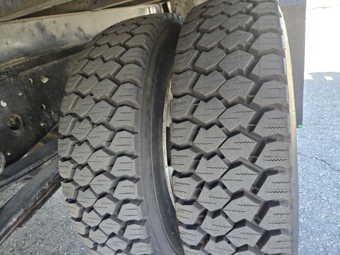 2018 Isuzu NPR-XD-10