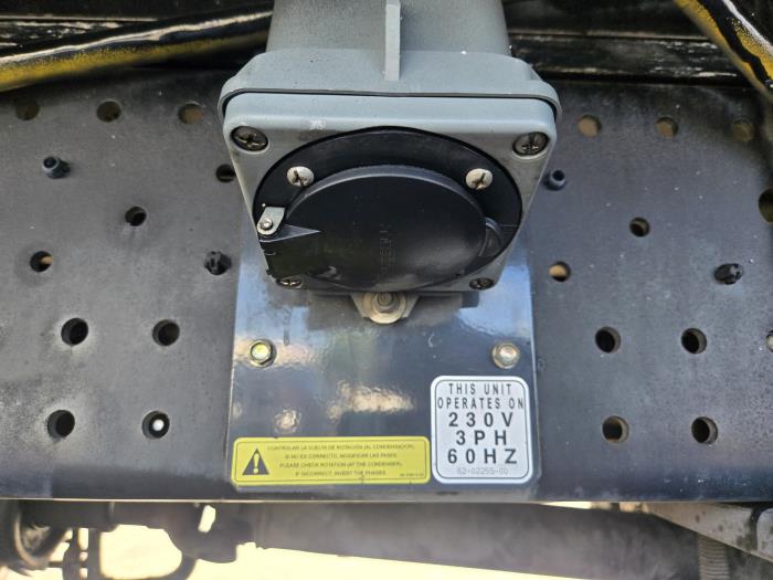 2018 Isuzu NPR-XD-11