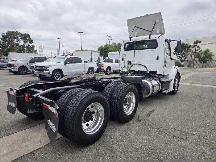 2023 Freightliner Business Class M2 112-8