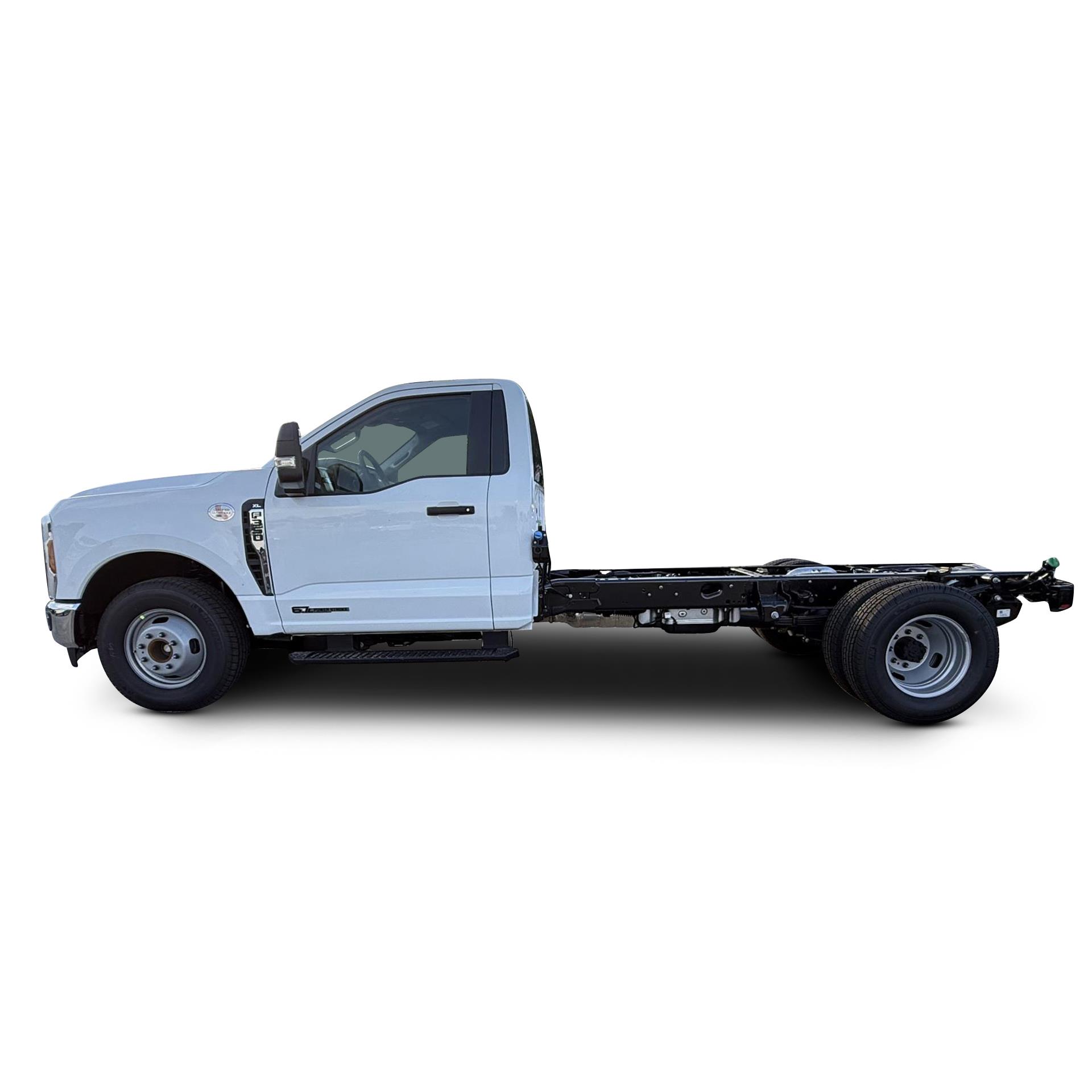 2026 Ford F-350 Regular Cab DRW 4x2 Cab Chassis for sale #1949532 - photo 6