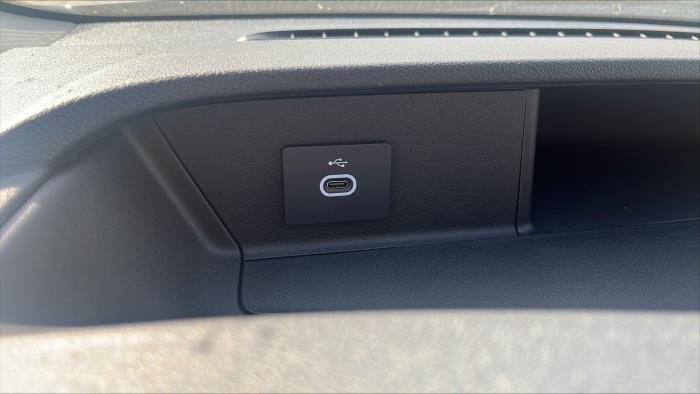 2026 Ford Transit-350-21