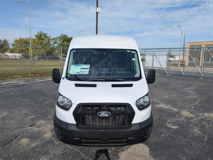 2026 Ford Transit-250-9