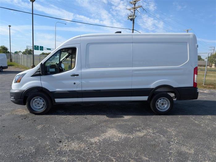 2026 Ford Transit-250-2
