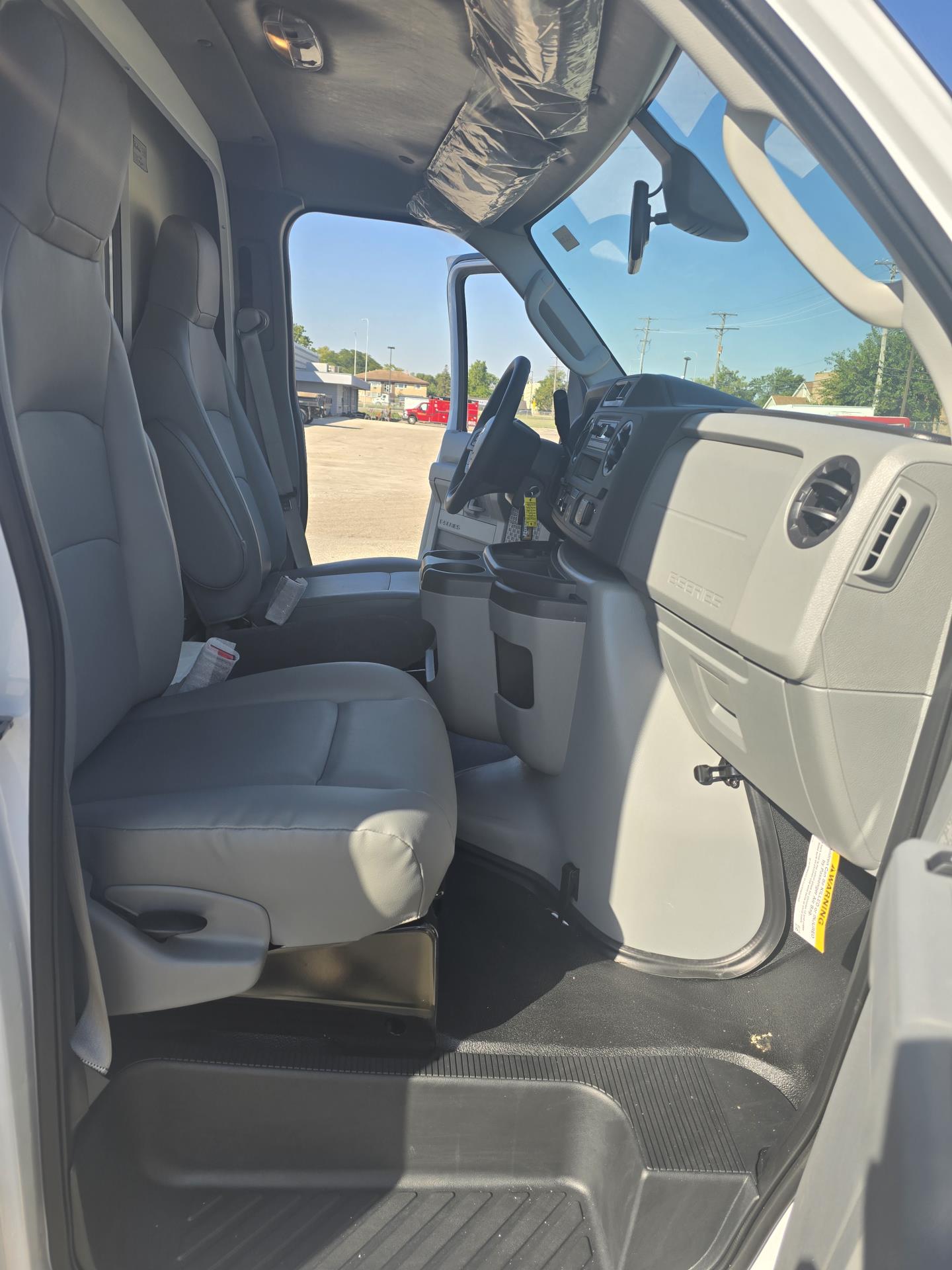 New 2026 Ford Transit 250 Medium Roof Empty Cargo Van for sale #1955204 - photo 8