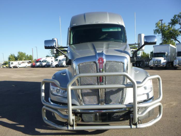 2023 Kenworth T680-1