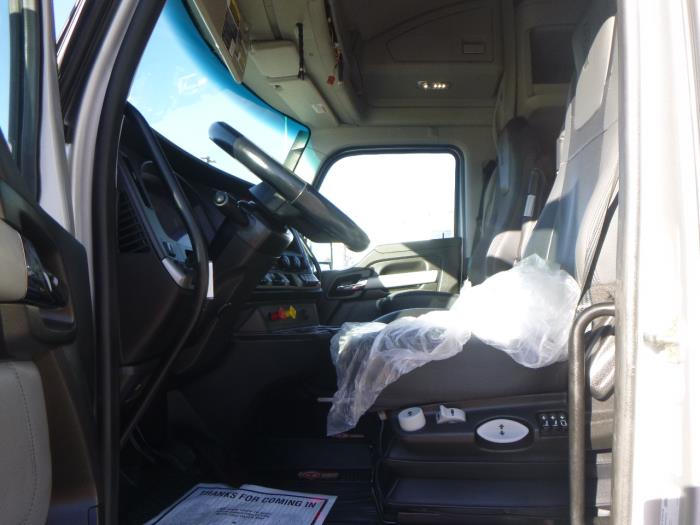 2023 Kenworth T680-11