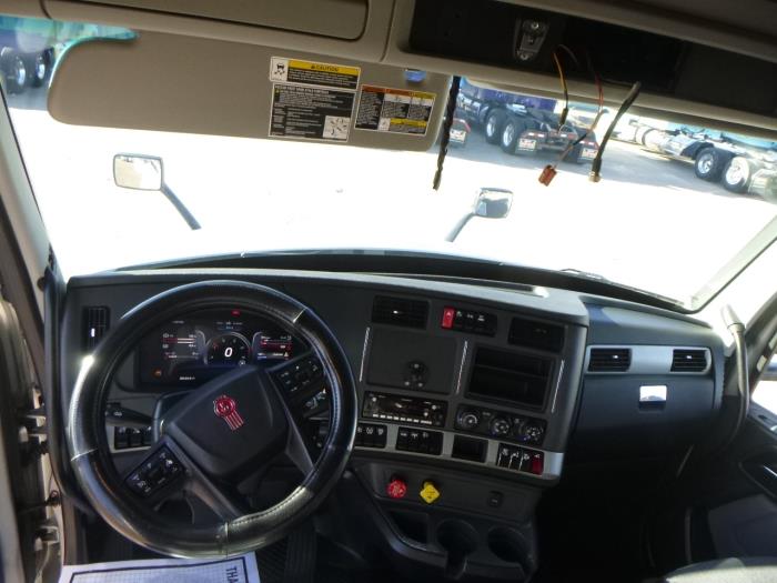 2023 Kenworth T680-20