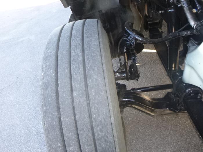 2023 Kenworth T680-23