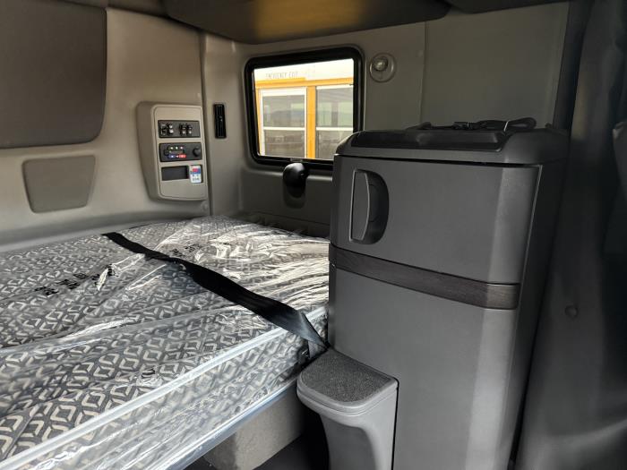 2026 International LT625-15