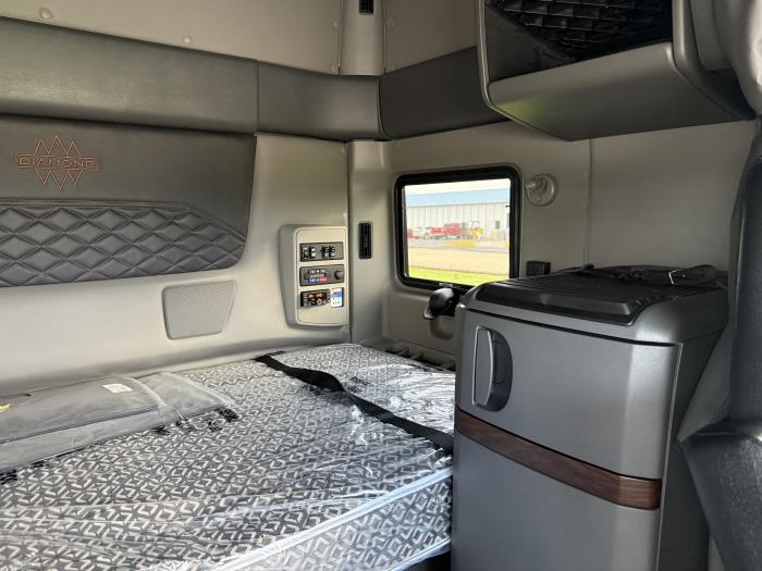 2026 International LT625-14