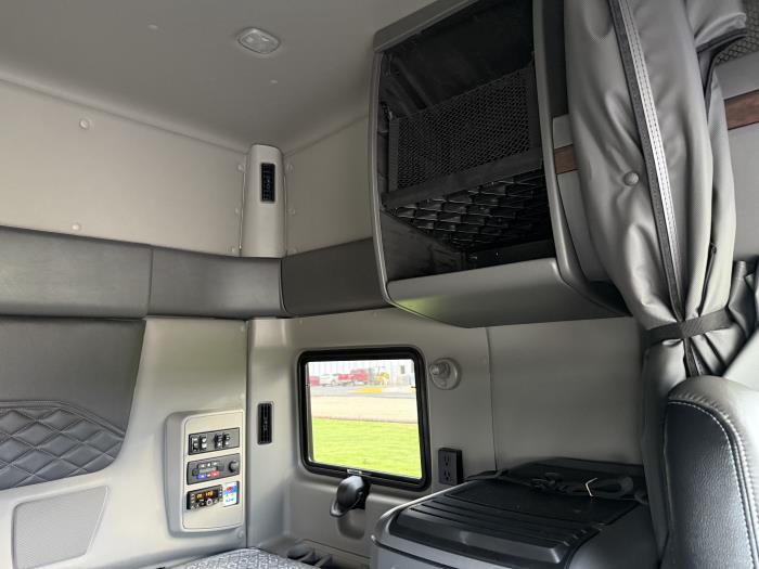 2026 International LT625-17