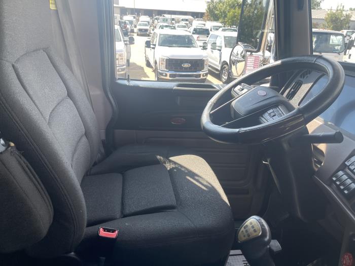 2024 Peterbilt 389-19