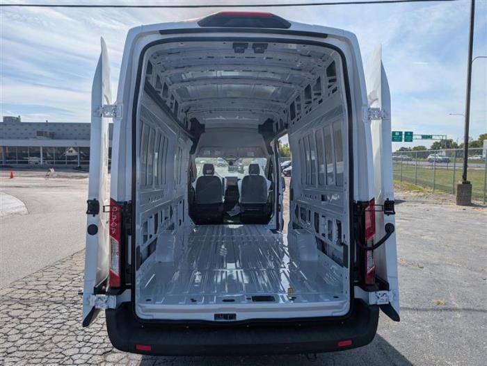 2026 Ford Transit-350-12