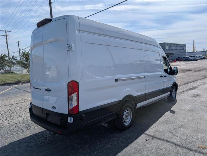 2026 Ford Transit-350-7