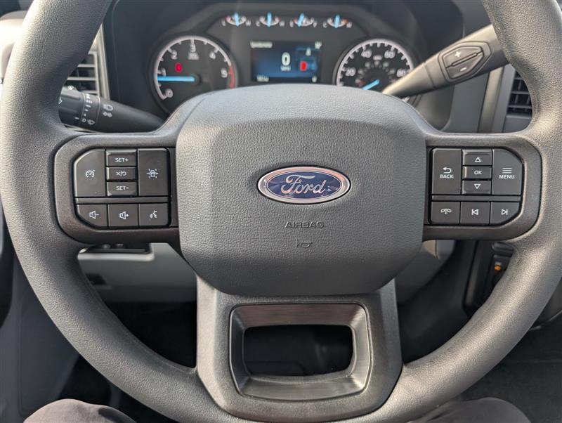 2025 Ford F-450 Regular Cab DRW 4x4 Reading Service Truck for sale #1941640 - photo 16