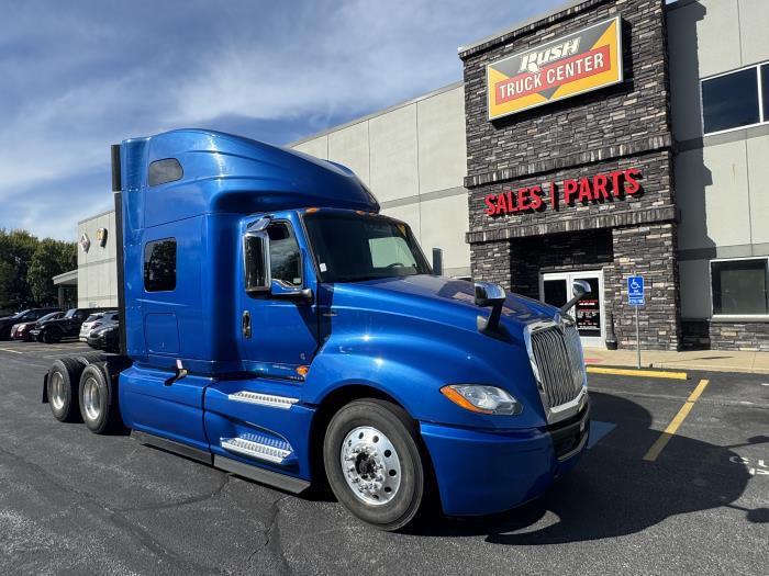 2020 International LT625-8