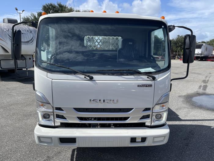 2025 Isuzu NPR-HD-2