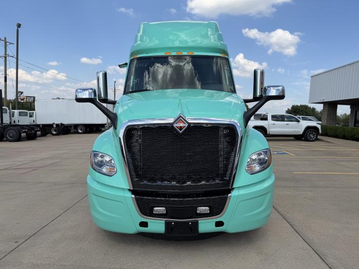 2026 International LT625-8