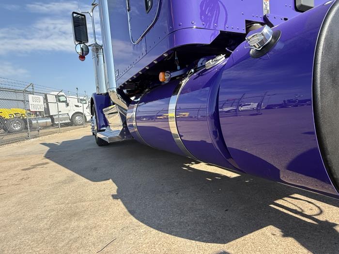 2026 Peterbilt 589-17