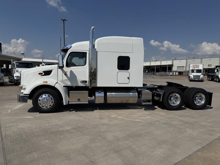 2026 Peterbilt 567 photo 3