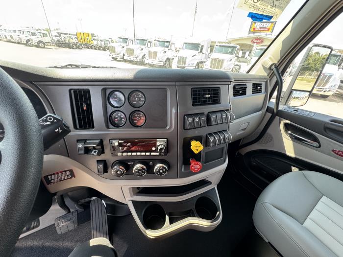 2026 Peterbilt 567-12