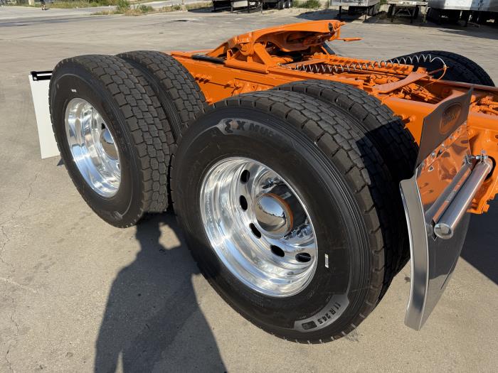 2026 Peterbilt 589-19