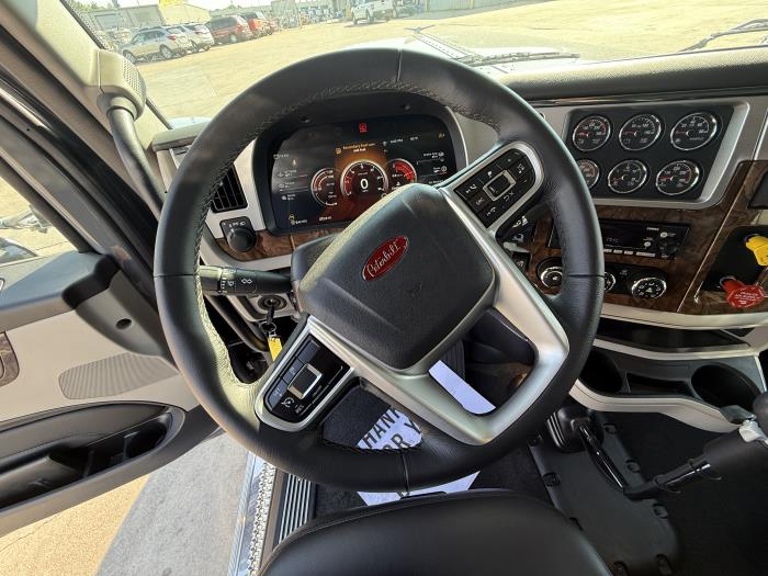 2026 Peterbilt 589-24